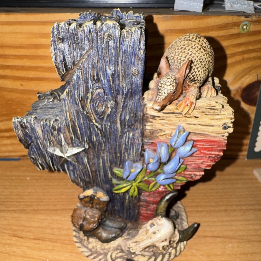 Armadillo Texas State Shaped Resin‎ Figurine Sculpture w/ Bluebonnets- Piggybank
